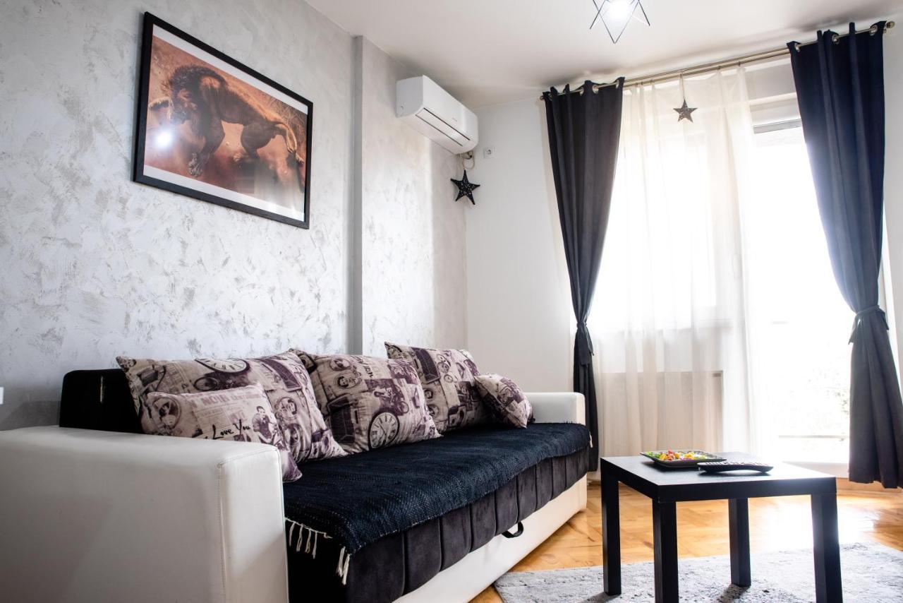 Apartman Black Star Apartment Novi Sad Exterior photo